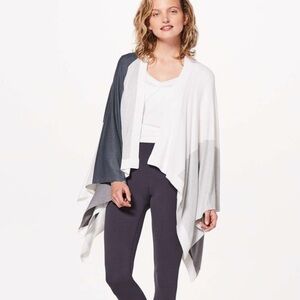 Lululemon Hatha Wrap Nebula Raceway Grey White